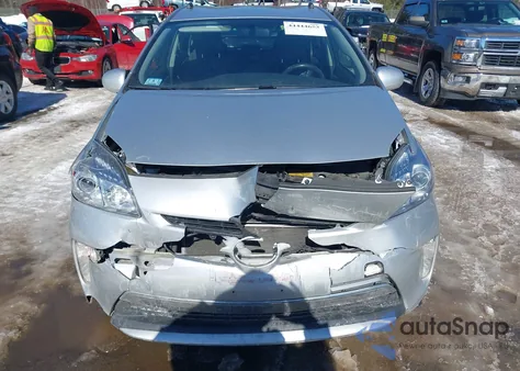 2013 Toyota Prius Plug-In z USA, uszkodzony, nr VIN JTDKN3DP6D3044527
